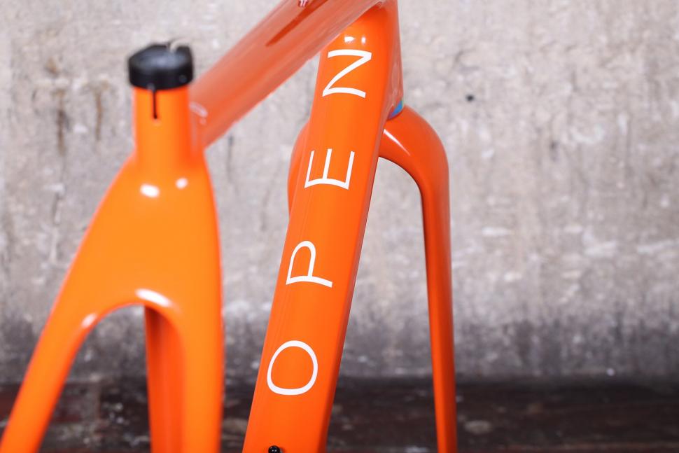 Open UP frame and fork - down tube.jpg