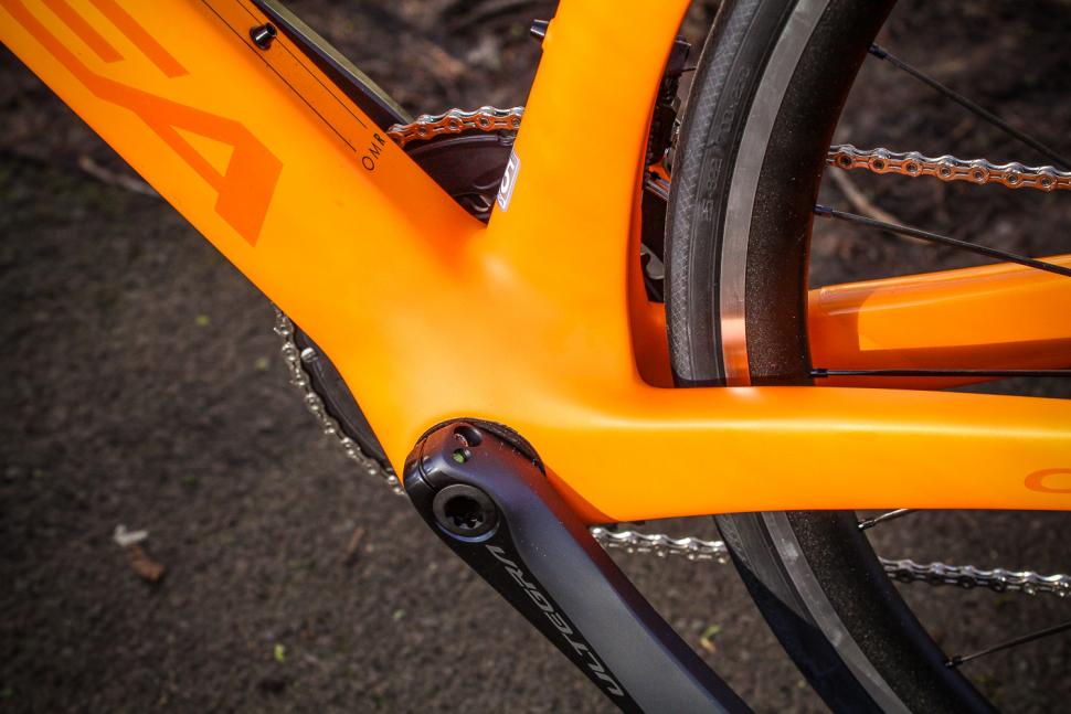 Orbea Orca Aero - bottom bracket.jpg