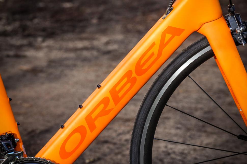 Orbea Orca Aero - down tube.jpg