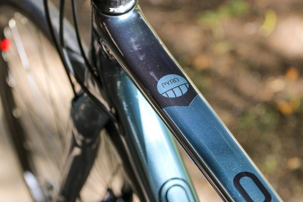 Orro Pyro Evo 105 Hydro - top tube detail.jpg