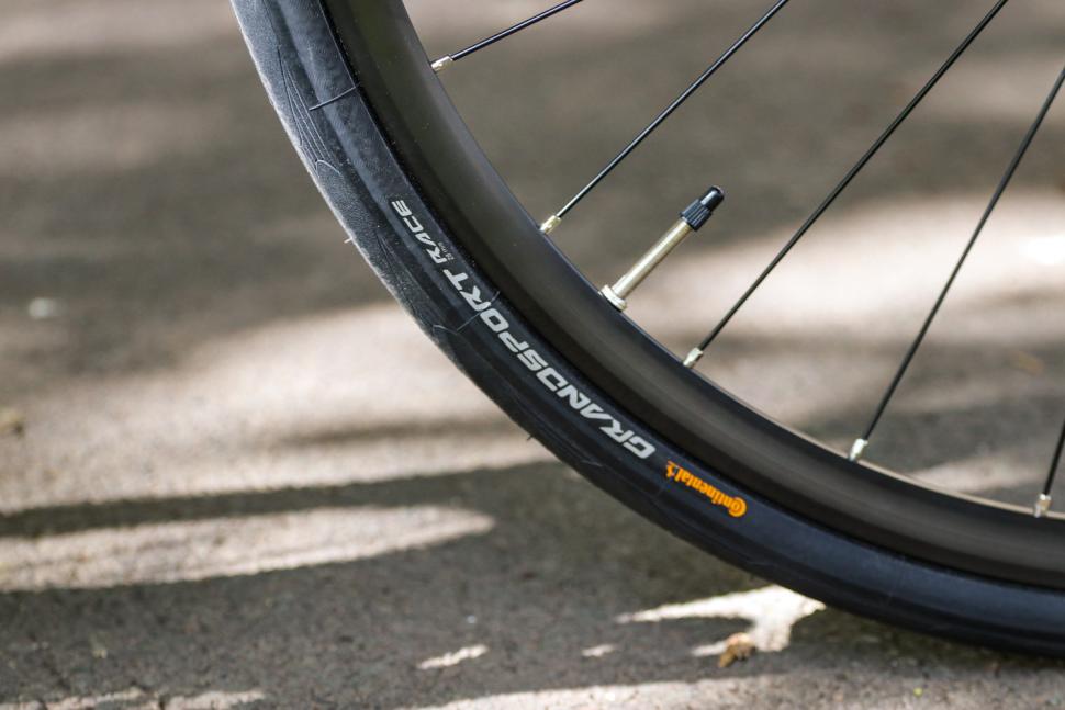 Orro Pyro Evo 105 Hydro - tyre.jpg