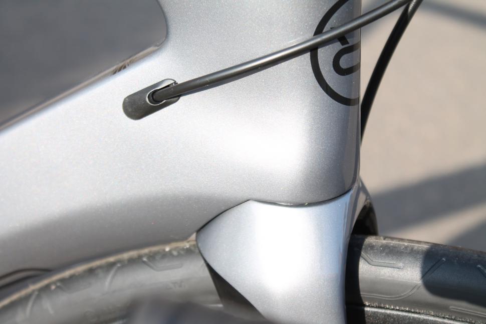 Orro Venturi Evo - head tube down tube - 1.jpg
