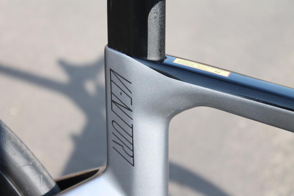 Orro Venturi Evo - seat tube top tube - 1.jpg