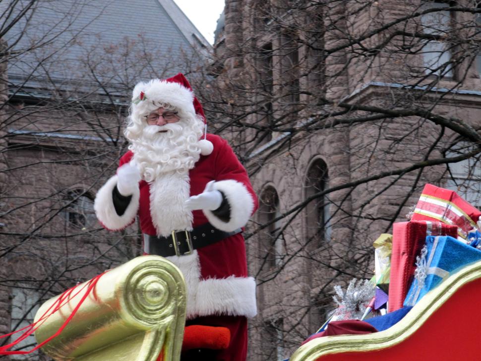 Toronto Santa Claus Parade (Loozrboy, Creative Commons Licence)