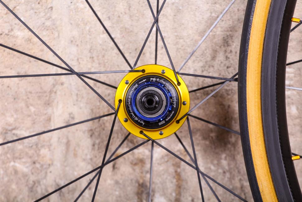 parcours_with_ryanbuildswheels_-_rear_hub.jpg