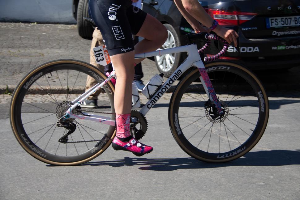 Paris Roubaix 22 Women's Tech Gallery-05.jpg
