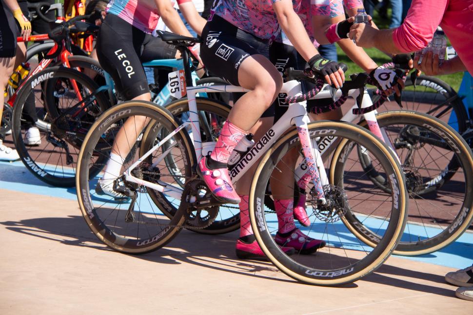 Paris Roubaix 22 Women's Tech Gallery-11.jpg