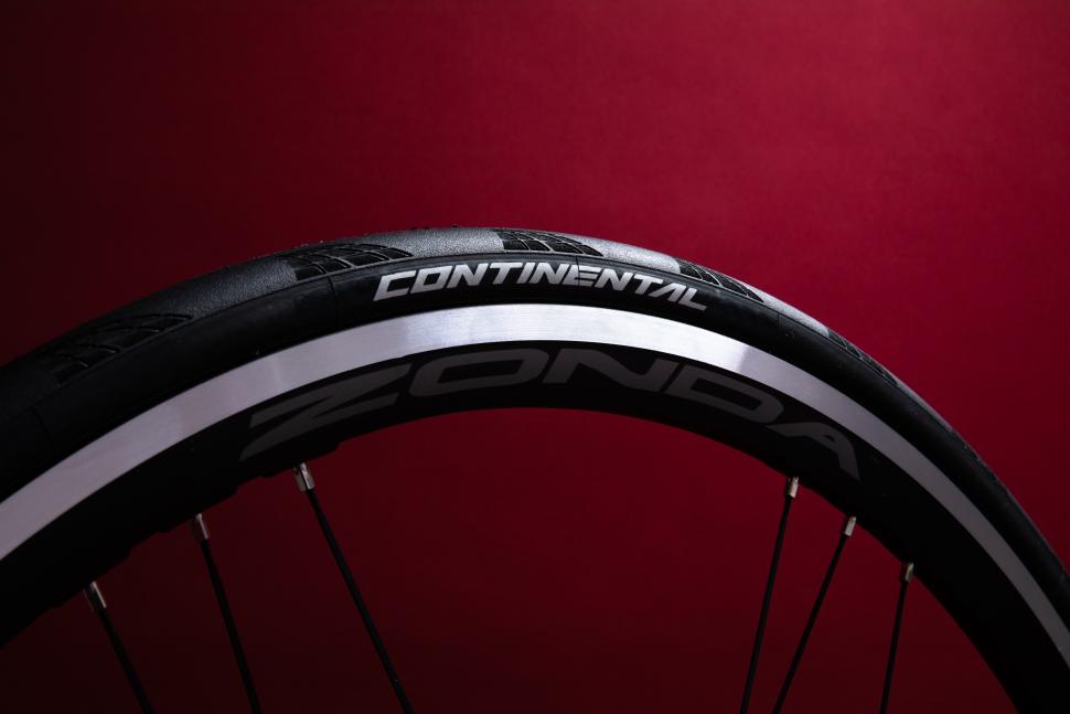 Limited edition Dark label Campagnolo Zonda wheelset