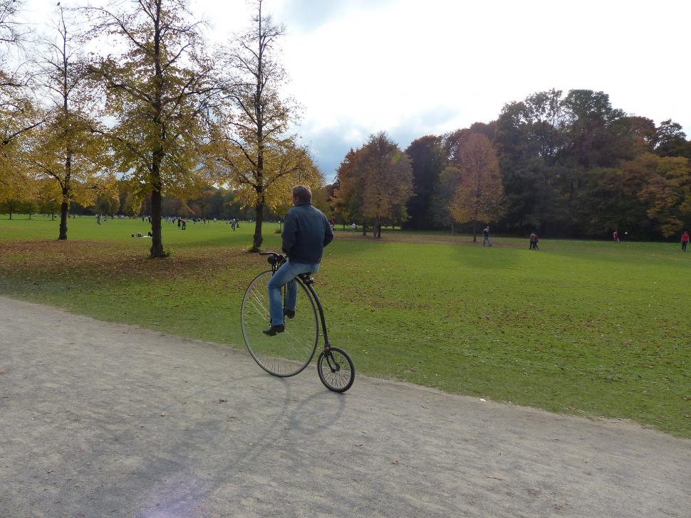 penny-farthing-2279725_1920