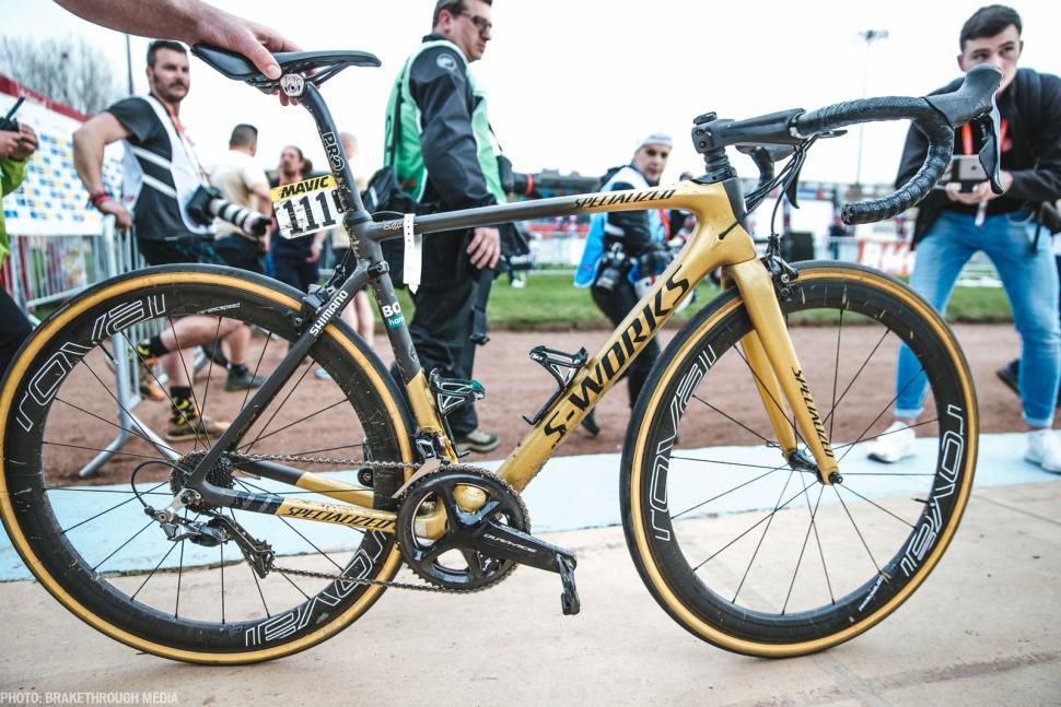 peter_sagans_paris-roubaix_winning_specialized_s-works_roubaix_4.jpg