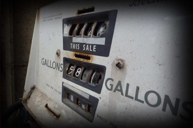 Petrol pump (licensed CC BY 2.0 by isox4 on Flickr)