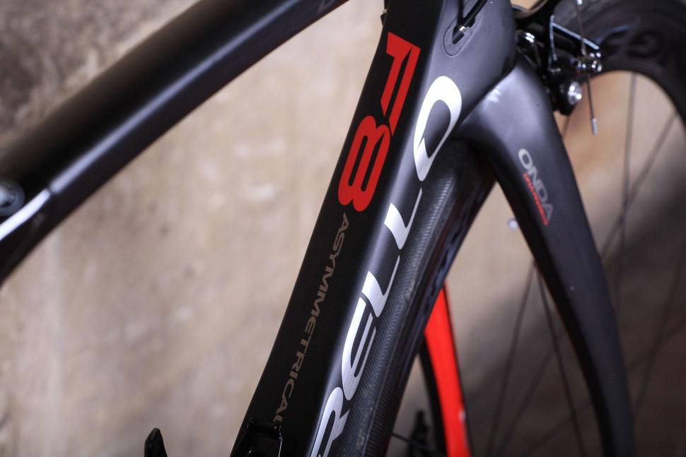 Pinarello Dogma F8 - down tube decal.jpg