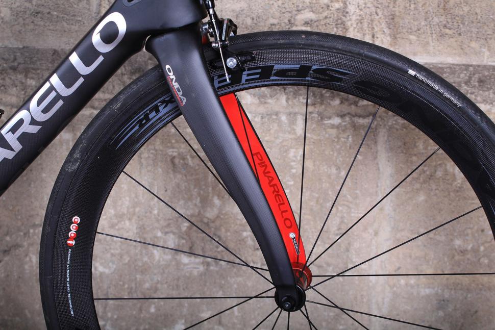 Pinarello Dogma F8 - fork.jpg