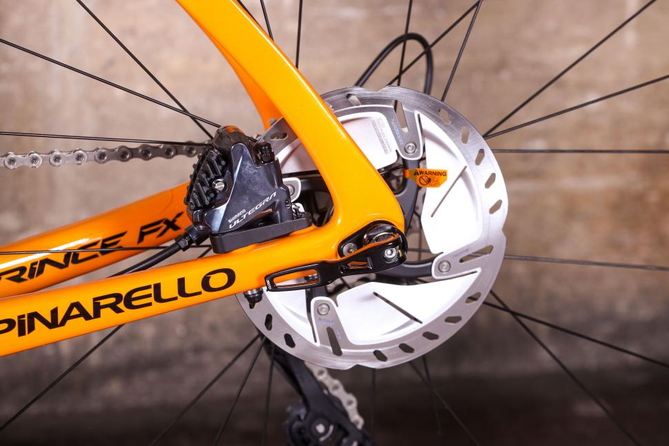 Pinarello Prince FX - rear disc brake.jpg