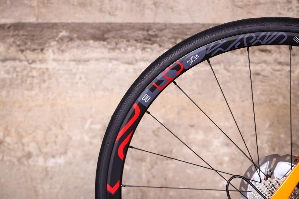 Pinarello Prince FX - rim.jpg