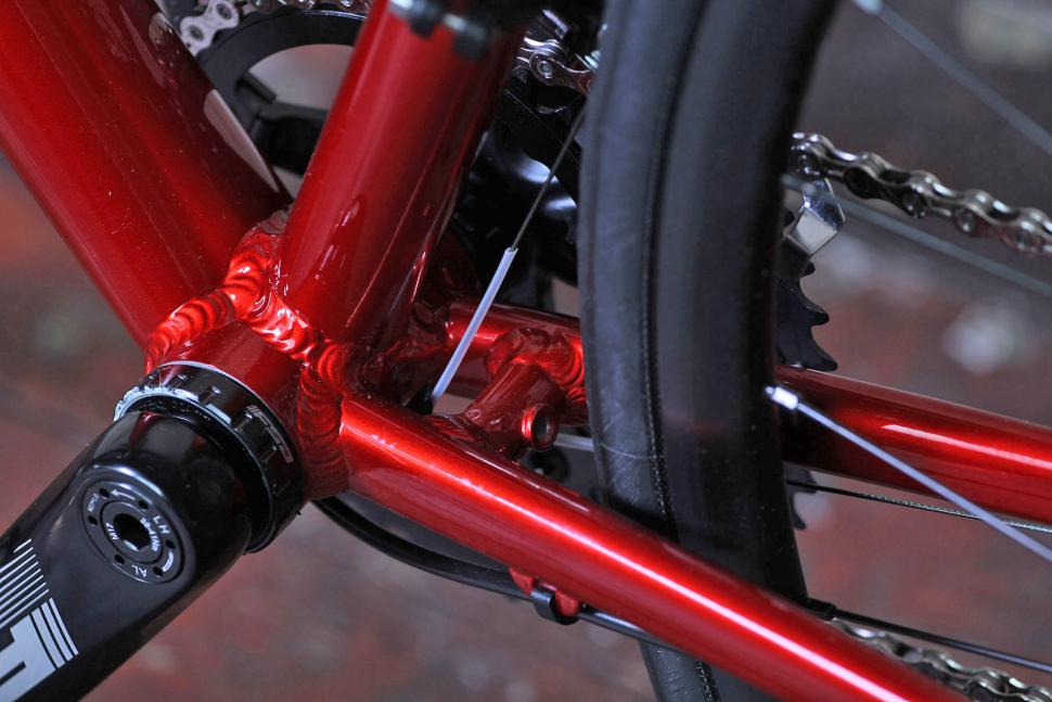 Pinnacle Dolomite 5 - bottom bracket details.jpg