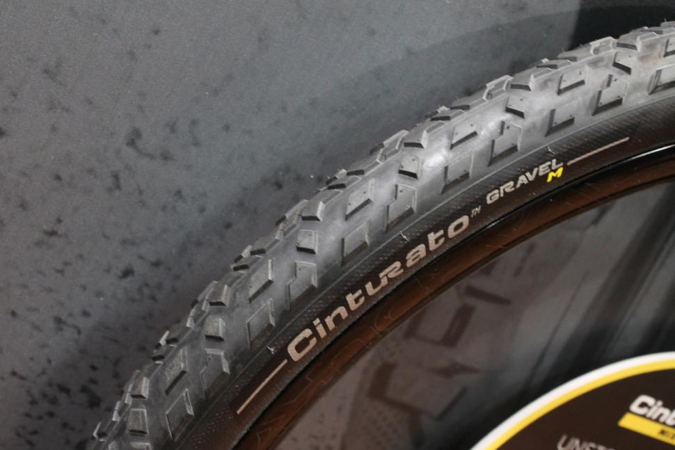 Pirelli Cinturato Gravel Mixed tyre - 1.jpg