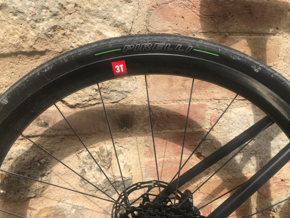 pirelli_7.jpg