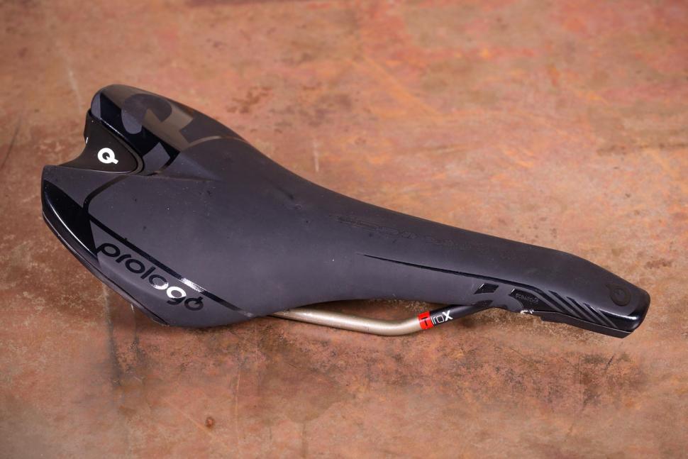 Prologo Scratch 2 134 Tirox saddle.jpg