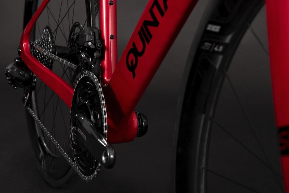 2025 Quintana Roo Service Course aero road bike