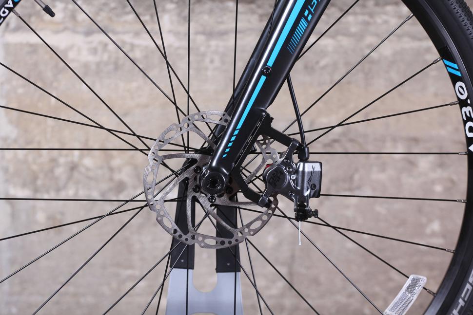 Raleigh Mustang Elite - front disc.jpg