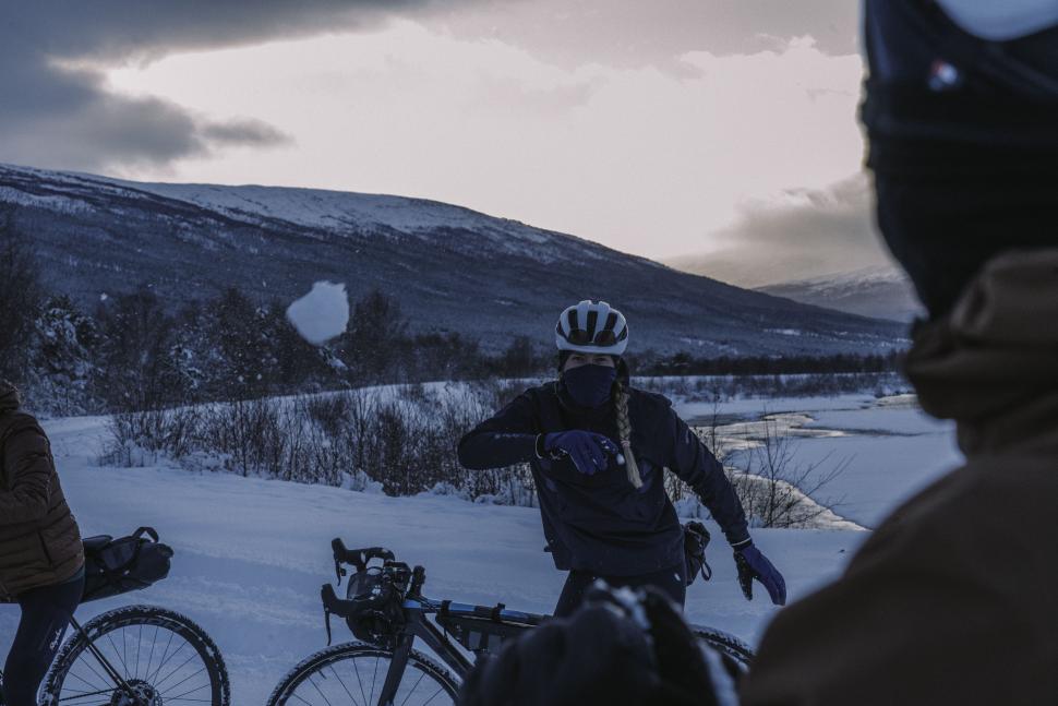 Rapha Festive 500 images 2020 -  Explore range