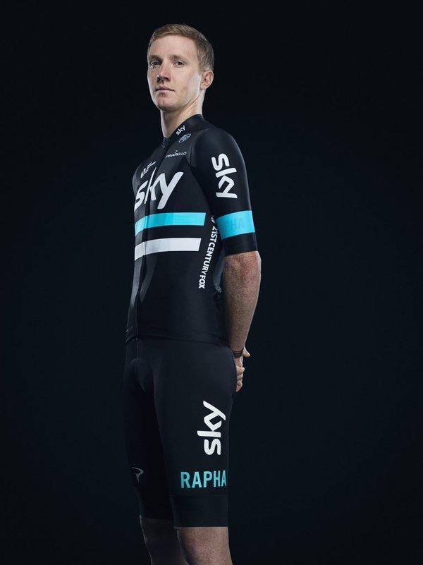 Rapha Sky kit 2016 3 (1).jpg