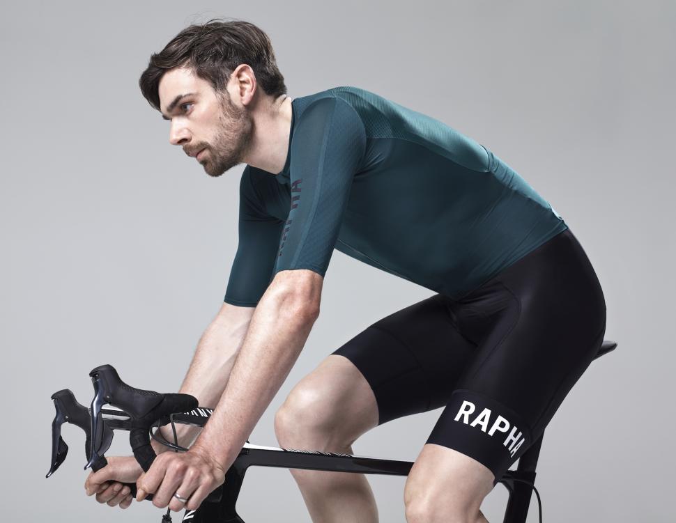 rapha_pro_team_aero3.jpg