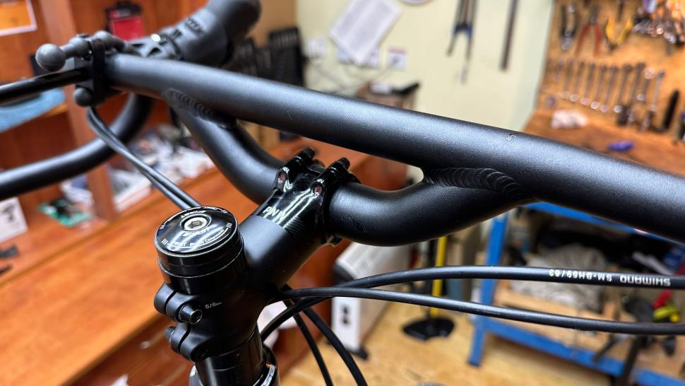 Redshift Top Shelf handlebar - Mike Stead 2.JPG