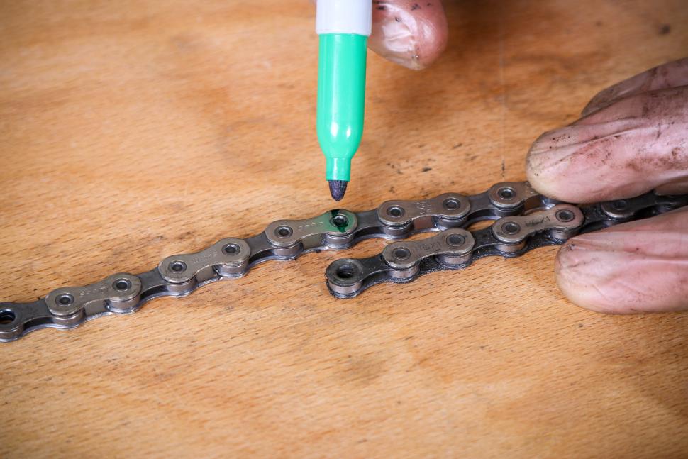 Replacing a bike chain - 15 - marking new chain.jpg
