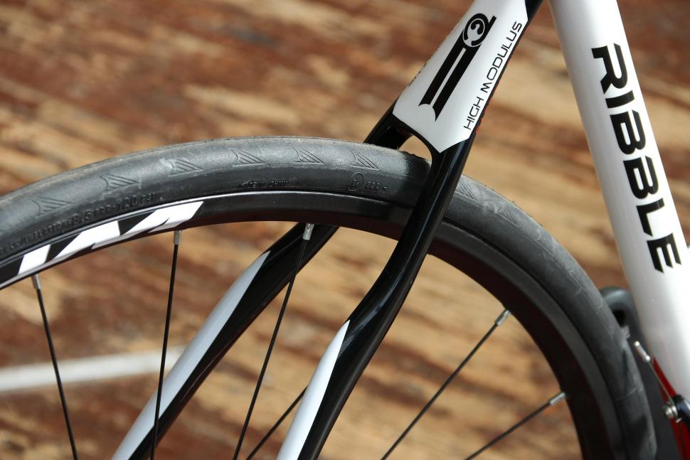 Ribble Gran Fondo - rear wheel.jpg
