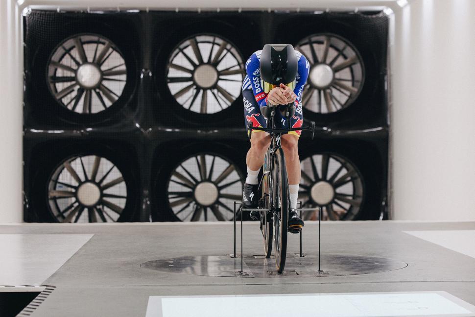 Red Bull – BORA – hansgrohe Tour Made in Racing LTD Kit