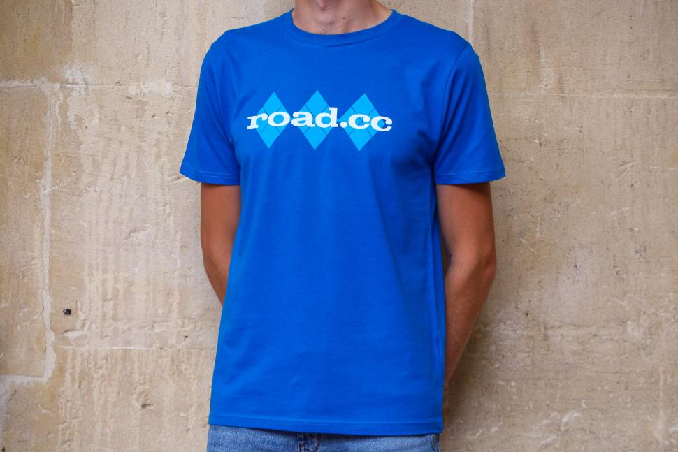 road.cc Classic logo tee Bright Blue 2.jpg