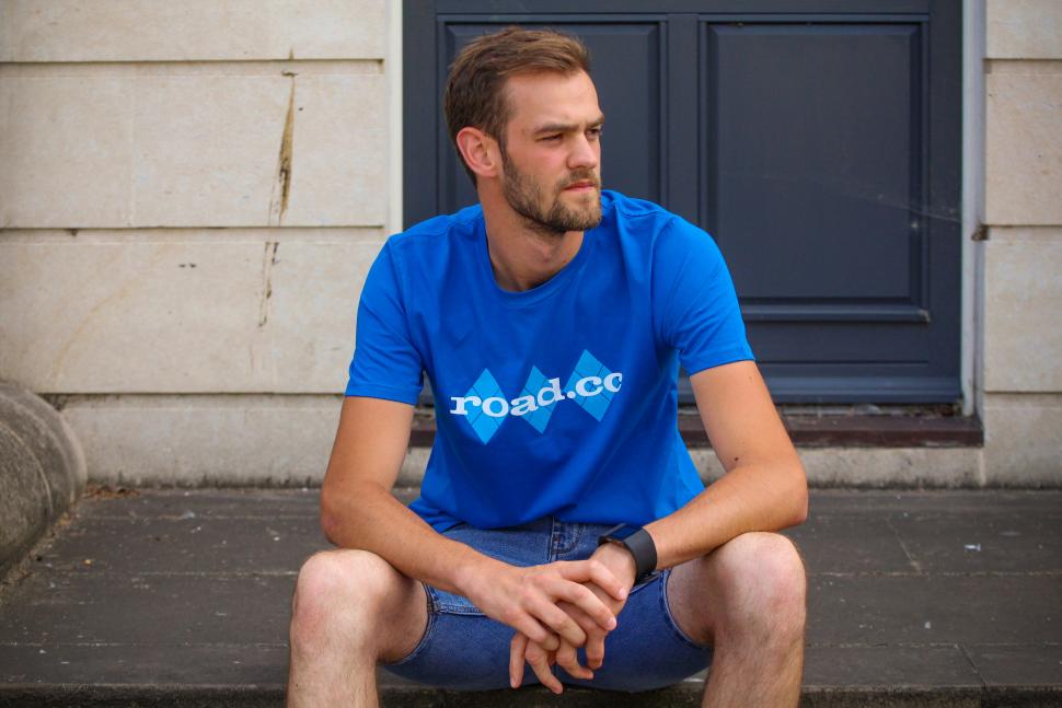 road.cc Classic logo tee Bright Blue 9.jpg