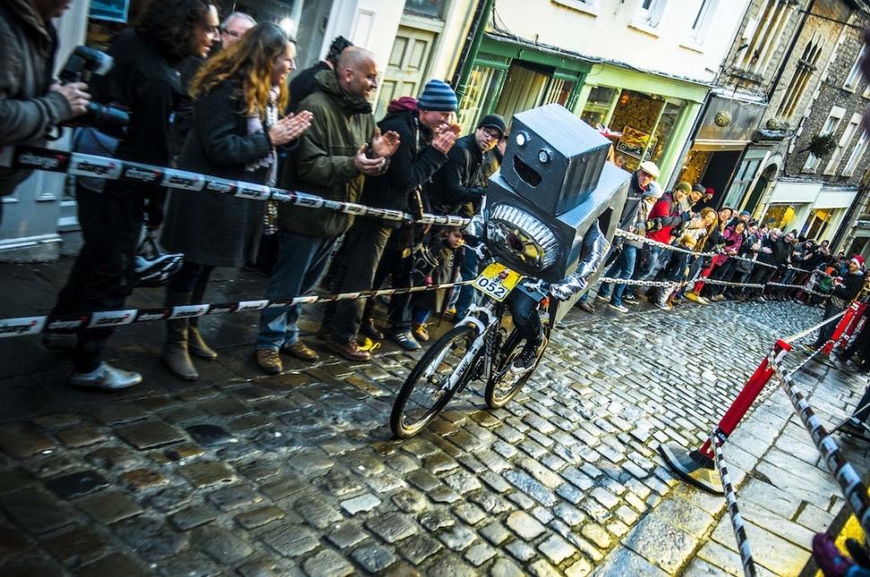 2012 Cobble Wobble (Tom Rickhuss)