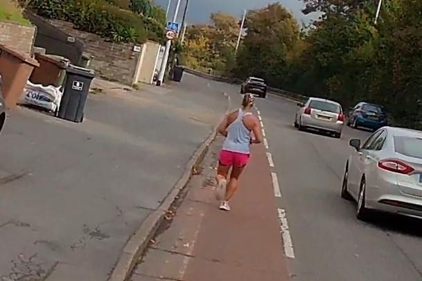 Runner criticised for using cycle lane next to pavement