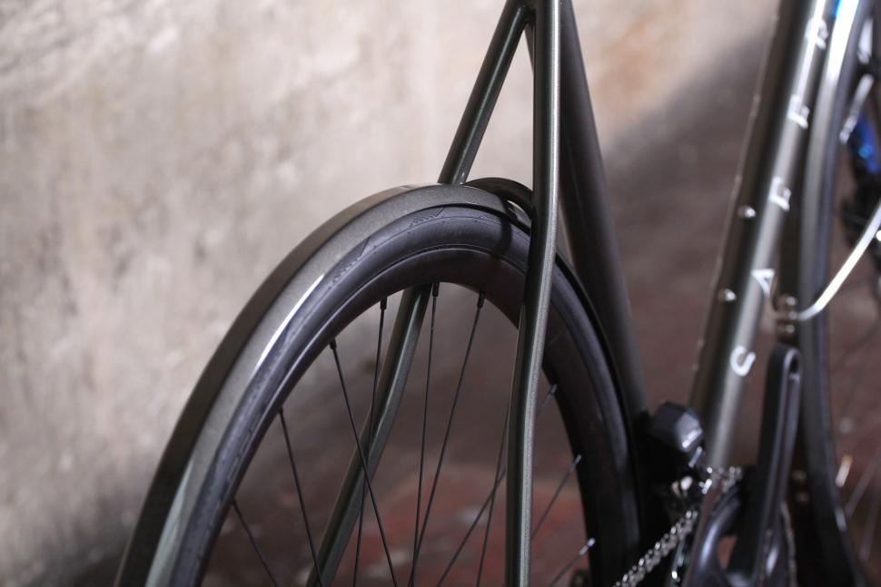Saffron Frameworks custom winter bike - seat stays.jpg