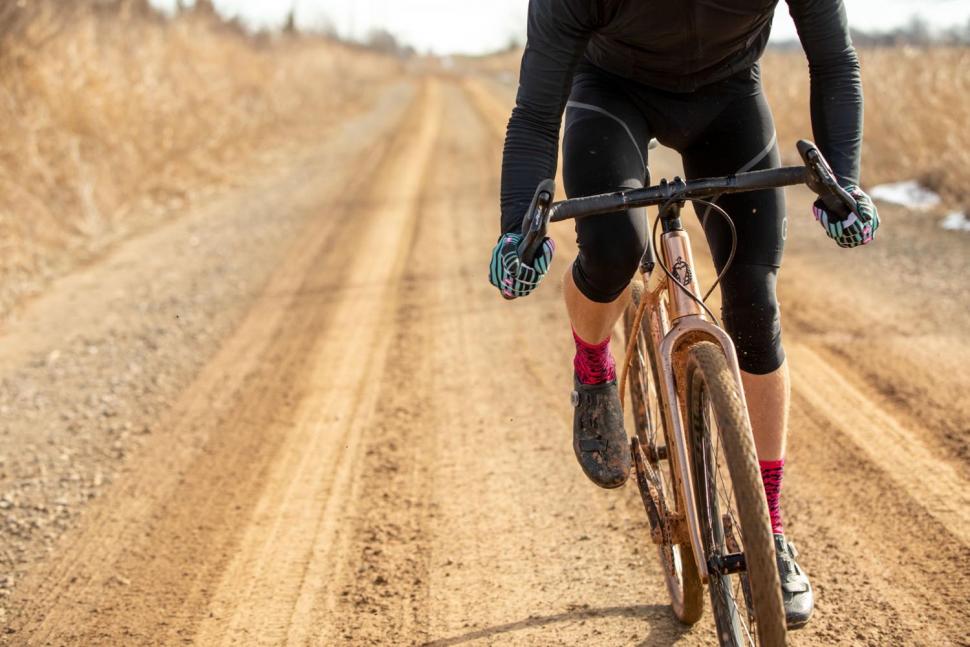 Salsa Stormchaser - dirt road.jpg