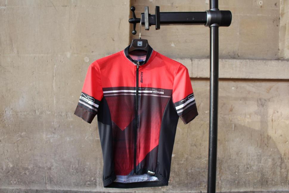 Santini 2017 Tono - 1.jpg
