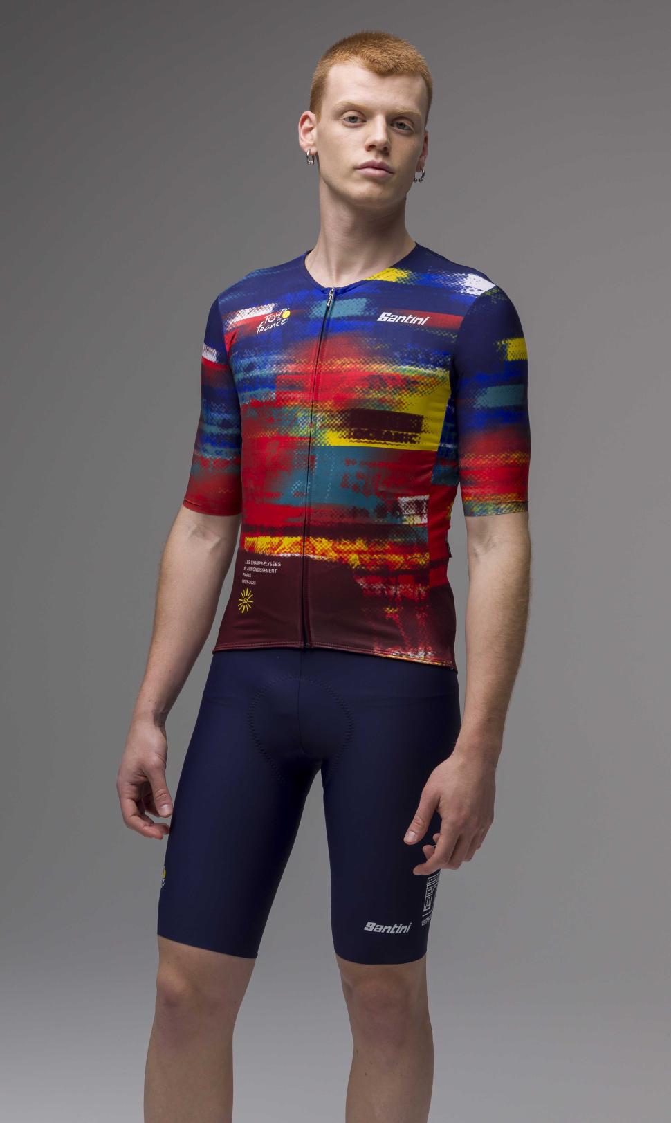 SANTINI_2025_TDF collection_Dash jersey_action (2)