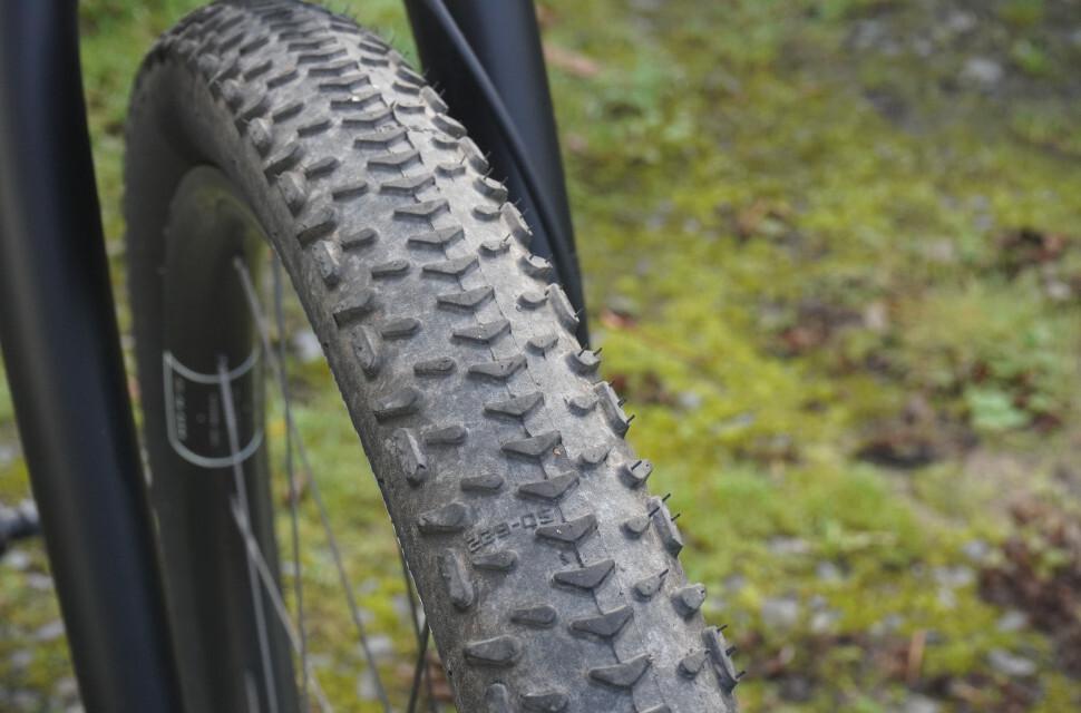 Schwalbe G-One RX Pro Front (1)