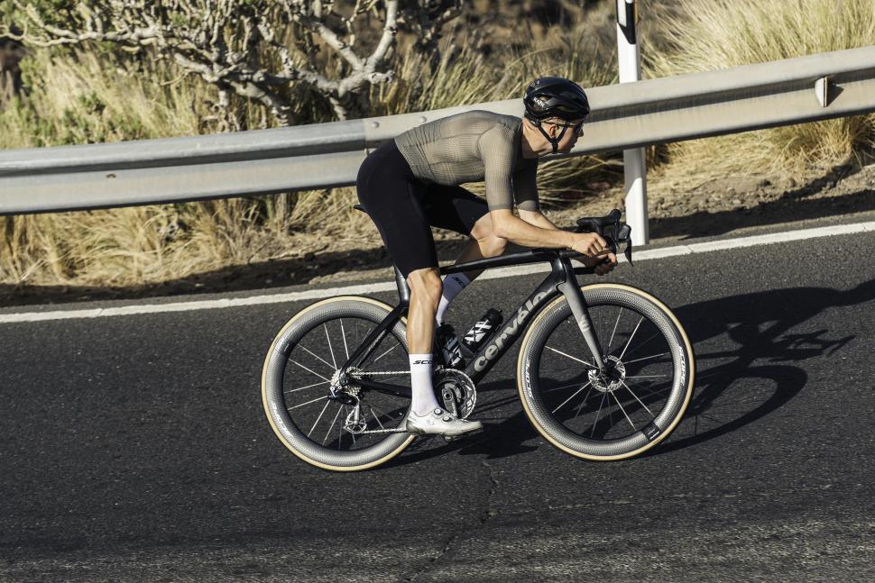 Scope_Artech_wheelset Lifestyle_01