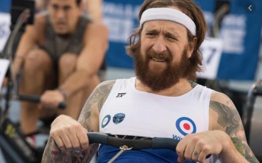 Bradley Wiggins rowing