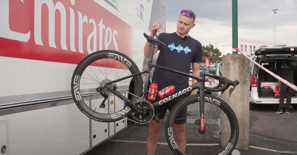 2023 Jamie weighing bikes dauphine adam yates v4rs