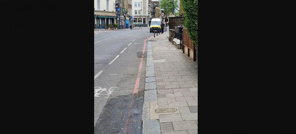Cycle lane police van (credit: Matt Rawlinson)
