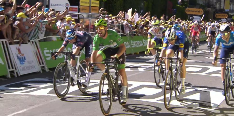 Cavendish wins Tour de France Stage 13