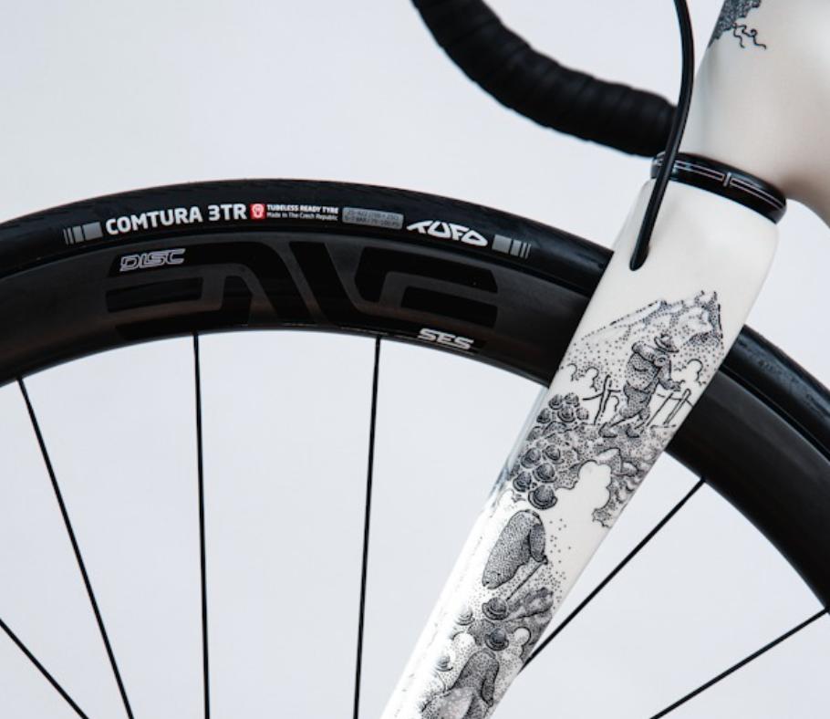 2022 Festka Kafka on a bike ses wheels