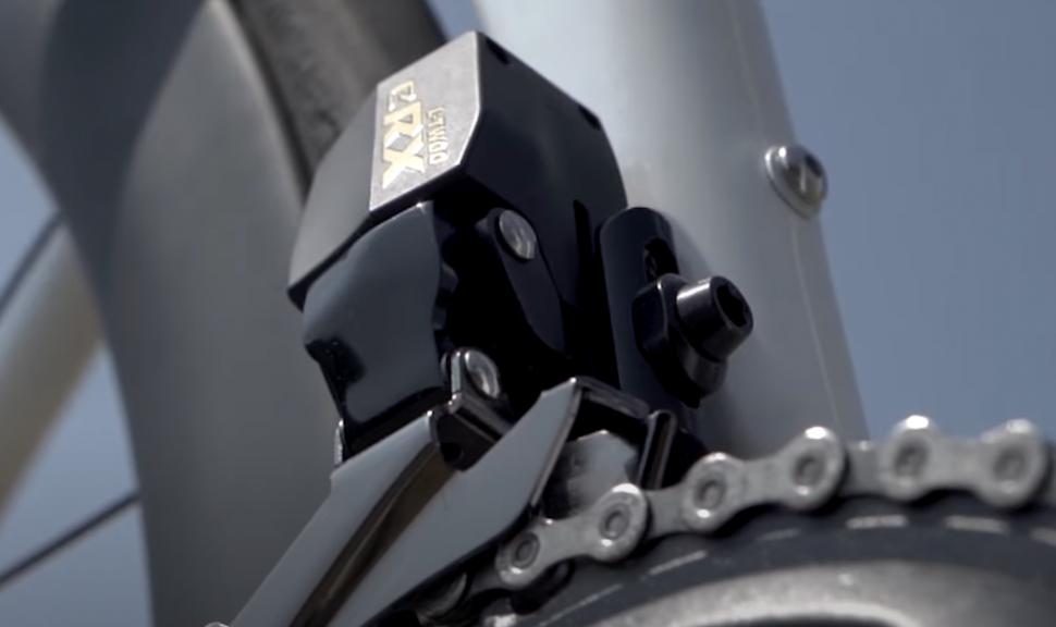 2023 L-Twoo eRX electronic groupset front derailleur