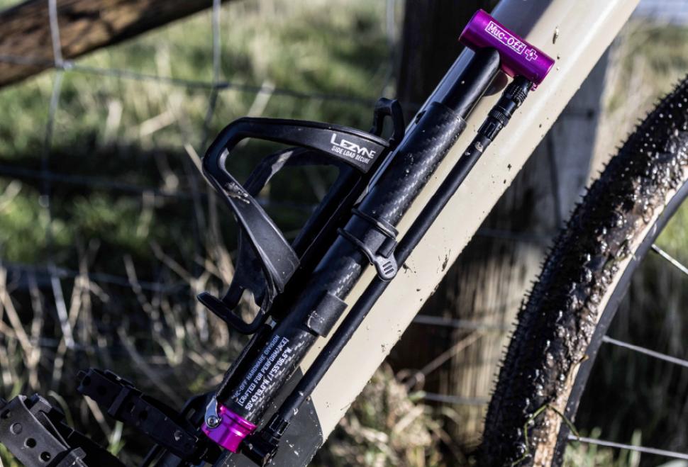 Muc-off AirMach Carbon Pump 