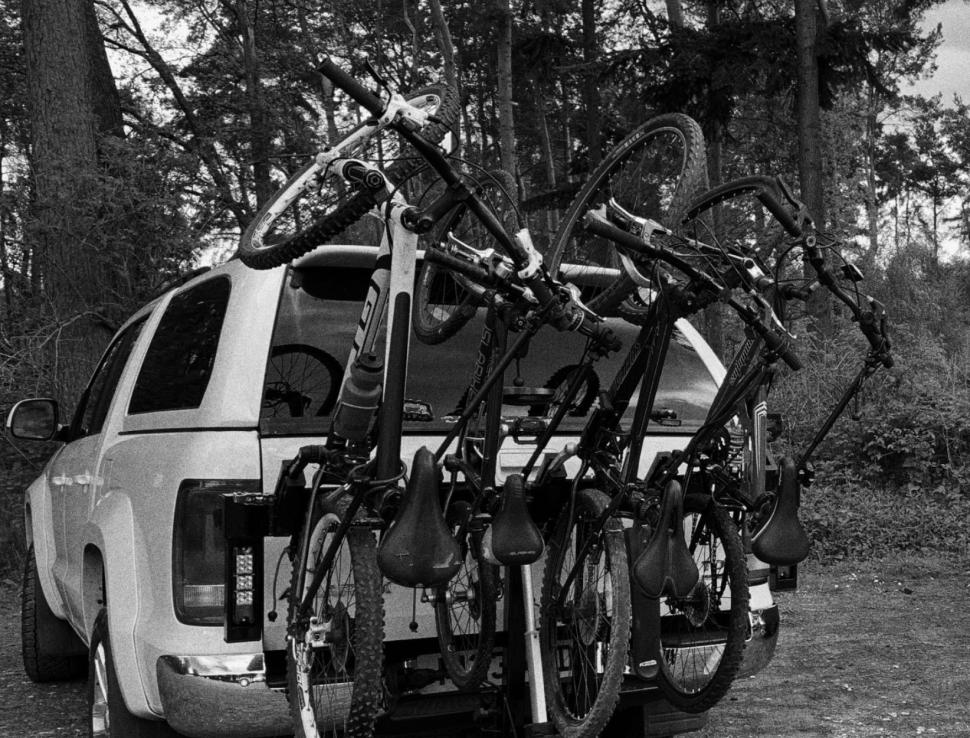 2024 Grooveliner electric loading bike rack